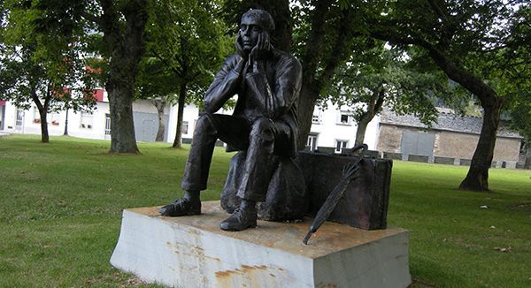 escultura emigrante