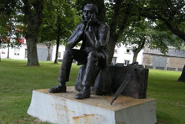 escultura emigrante