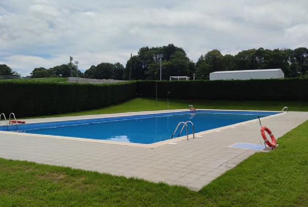 piscina municipal de Pol